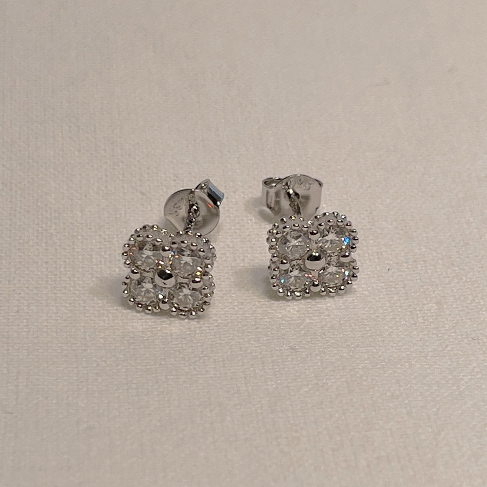 Moissanite clover shape stud earrings, white gold vermeil